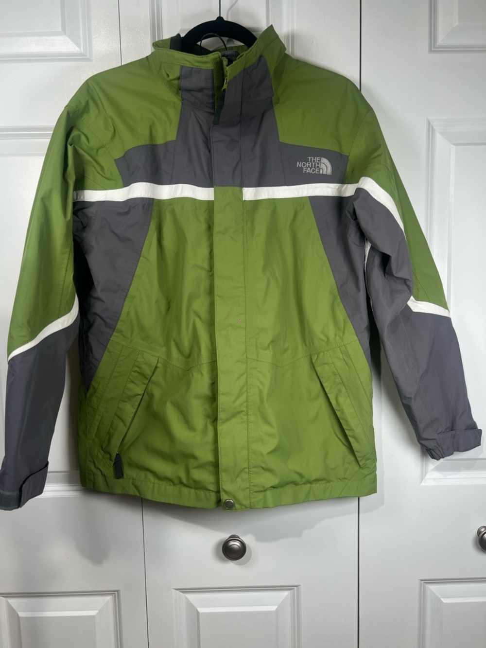 The North Face HyVent Jacket Green and  Gray Boys size XL